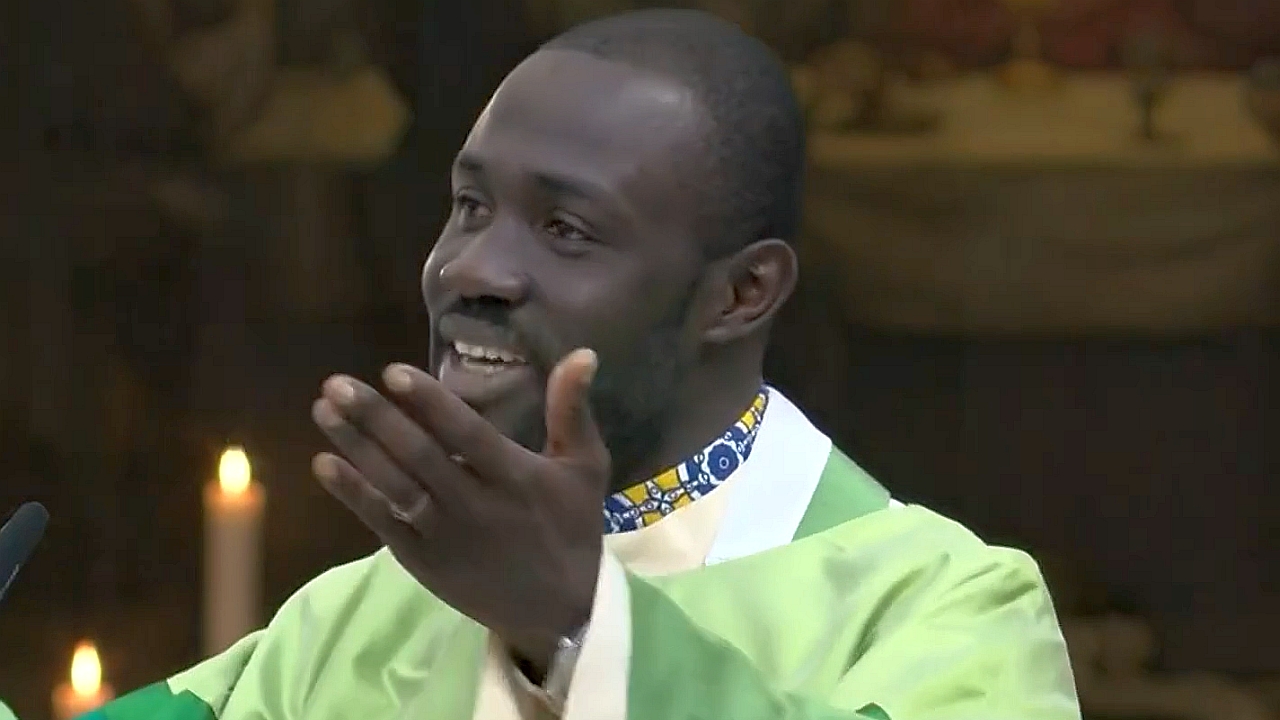 Pater Firmin Koffi zur Eröffnung des Weltmissionsmonats DOMRADIO.DE