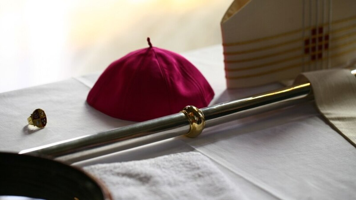 Neuer Weihbischof in der Diözese Würzburg im Amt - DOMRADIO.DE