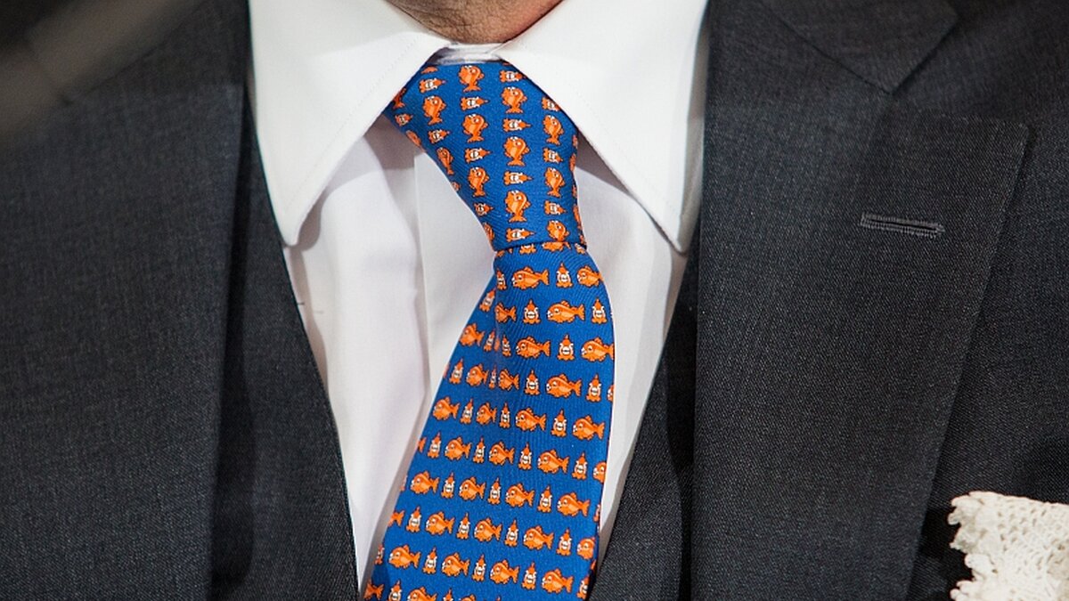 Jemanden Auf Den Schlips Treten Sonntagsfrage: Wieso sagt man das und wie soll das überhaupt gehen