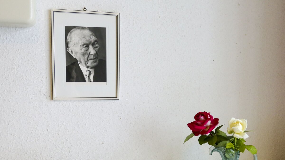 Gebet-f-r-Frieden-und-Freiheit-Adenauer-Enkel-blickt-auf-Weihnachten-mit-Opa-Konrad-zur-ck