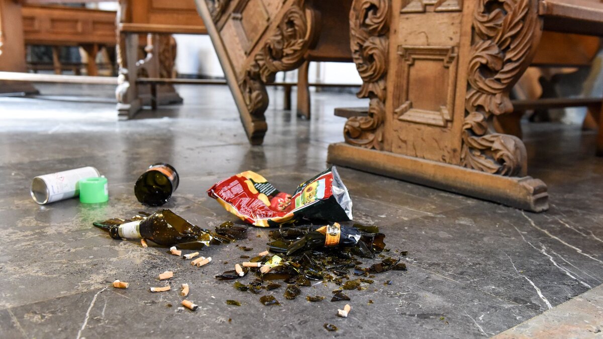 Mehrere-F-lle-von-Diebstahl-und-Sachbesch-digung-Pfarrer-nach-wiederholtem-Vandalismus-und-Brandstiftung-verzweifelt