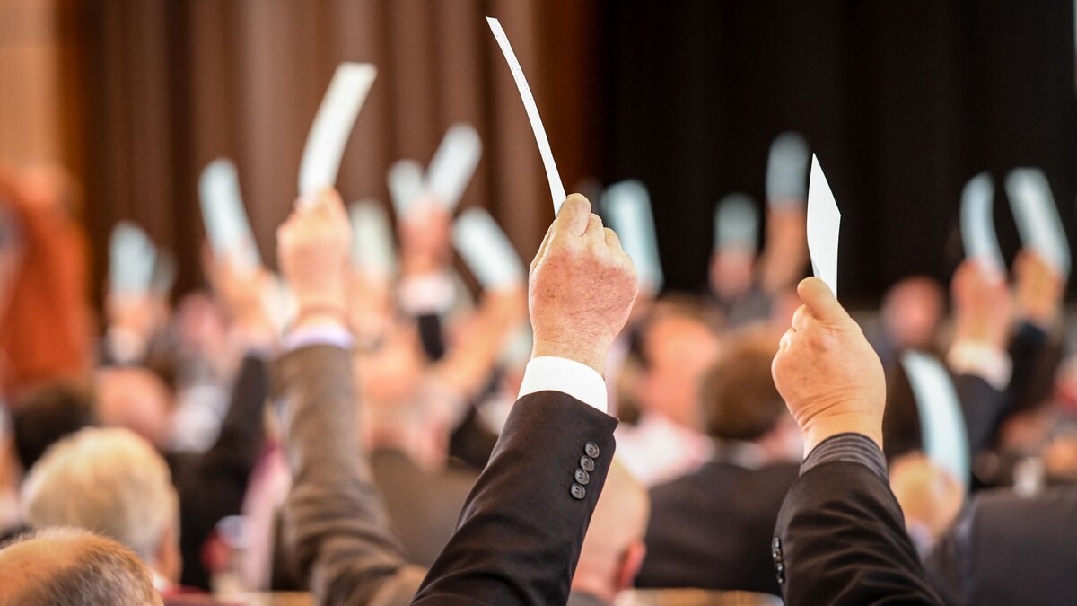 Amtierende-Pr-sidentin-im-Amt-best-tigt-Irme-Stetter-Karp-bleibt-Pr-sidentin-des-Katholikenkomitees