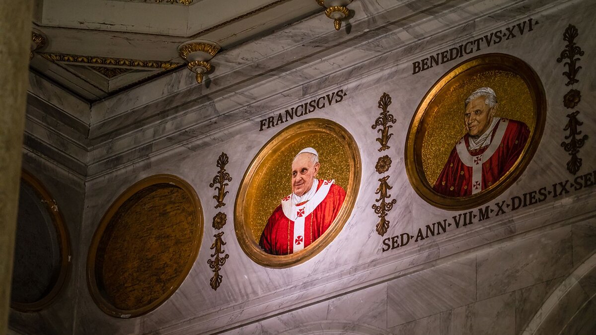 Das-P-pstliche-Jahrbuch-Vatikanisches-Who-s-Who-jetzt-auch-digital