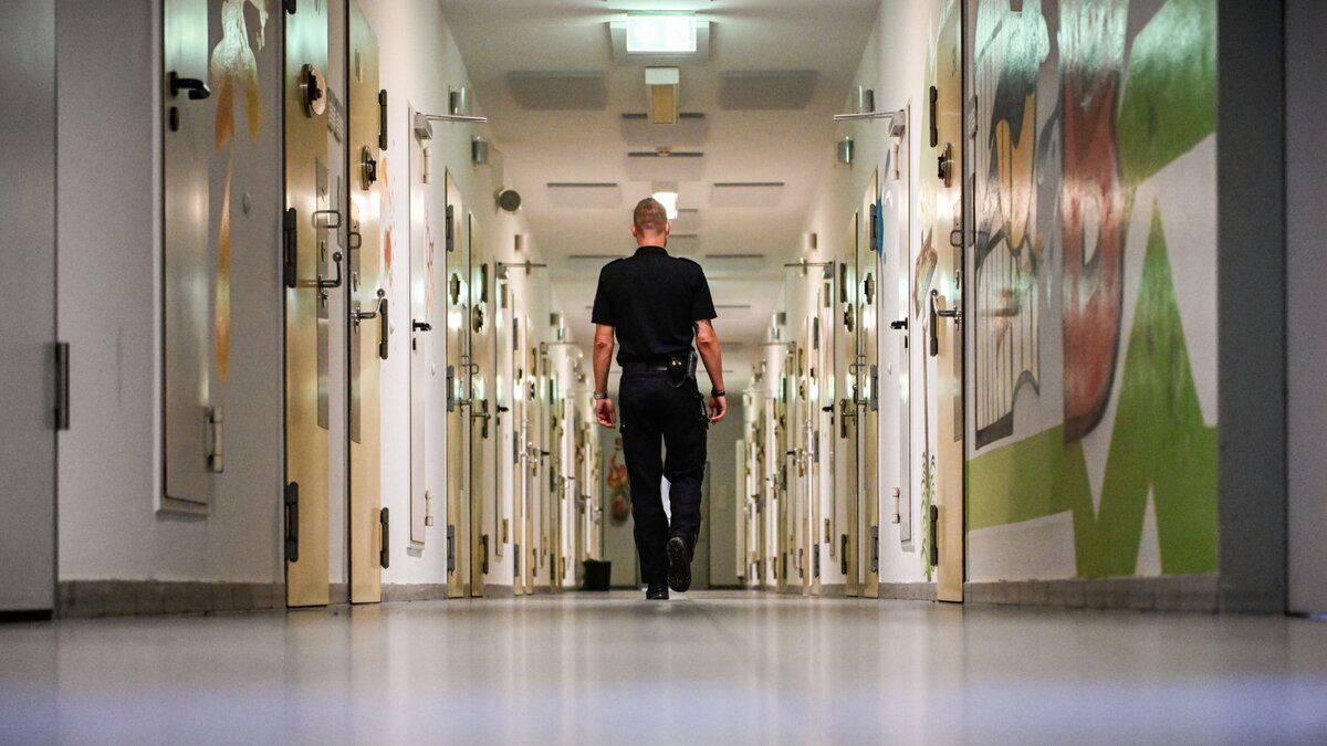 -Sie-sind-alle-erst-Opfer-gewesen-Warum-der-SOKO-Schauspieler-Steffen-Schroeder-ins-Gef-ngnis-geht