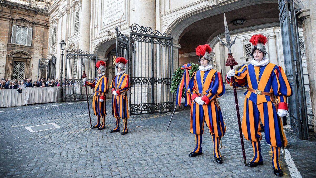 Vize-Korporal-Claude-Frei-ist-neuer-Sprecher-Neuer-Medienverantwortlicher-f-r-die-Schweizergarde-ernannt