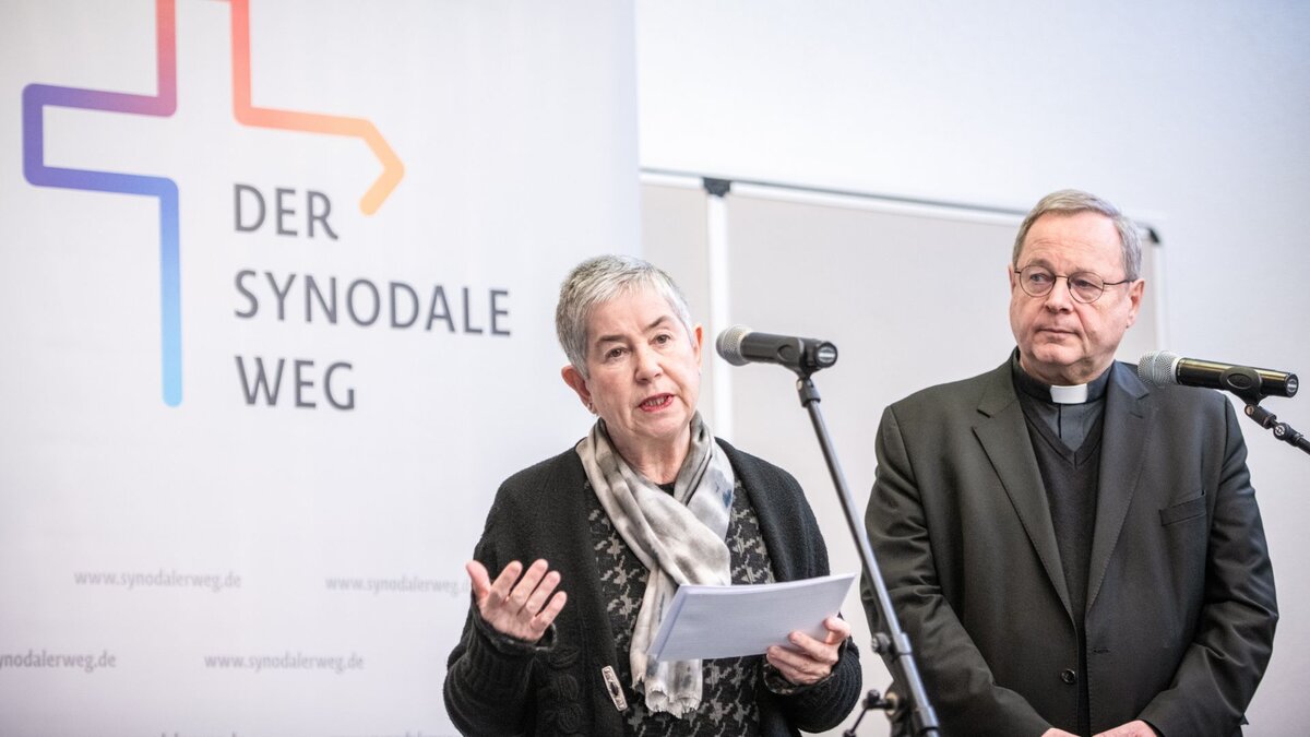 Evaluation-des-Reformprojekts-Synodaler-Weg-zieht-bei-seiner-letzten-Versammlung-in-Stuttgart-Bilanz