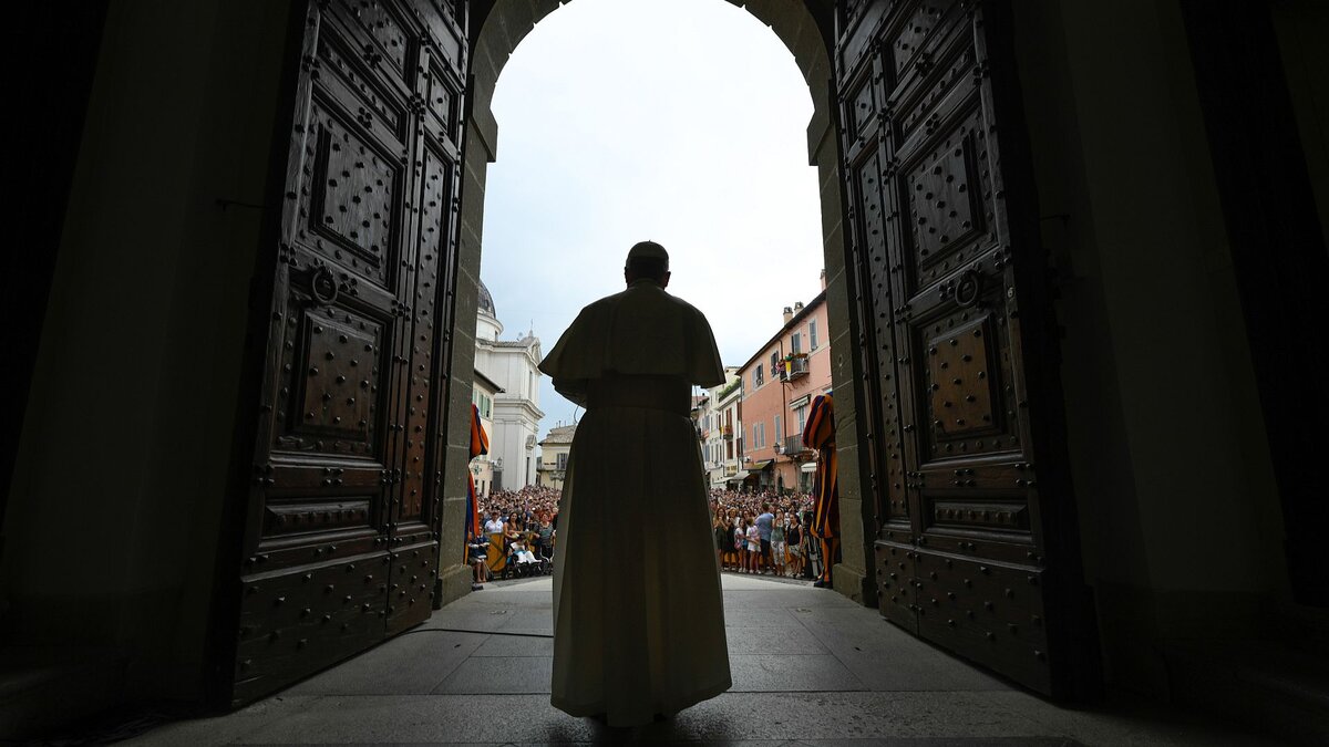 An-alle-Menschen-guten-Willens-Papst-Leo-bittet-um-24-Stunden-Weihnachtsfrieden