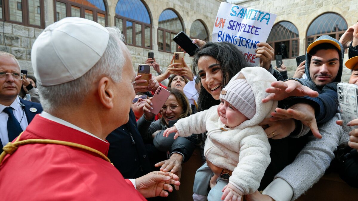 Minderheiten-respektieren-Papst-Leo-XIV-beendet-sechst-gige-Nahostreise