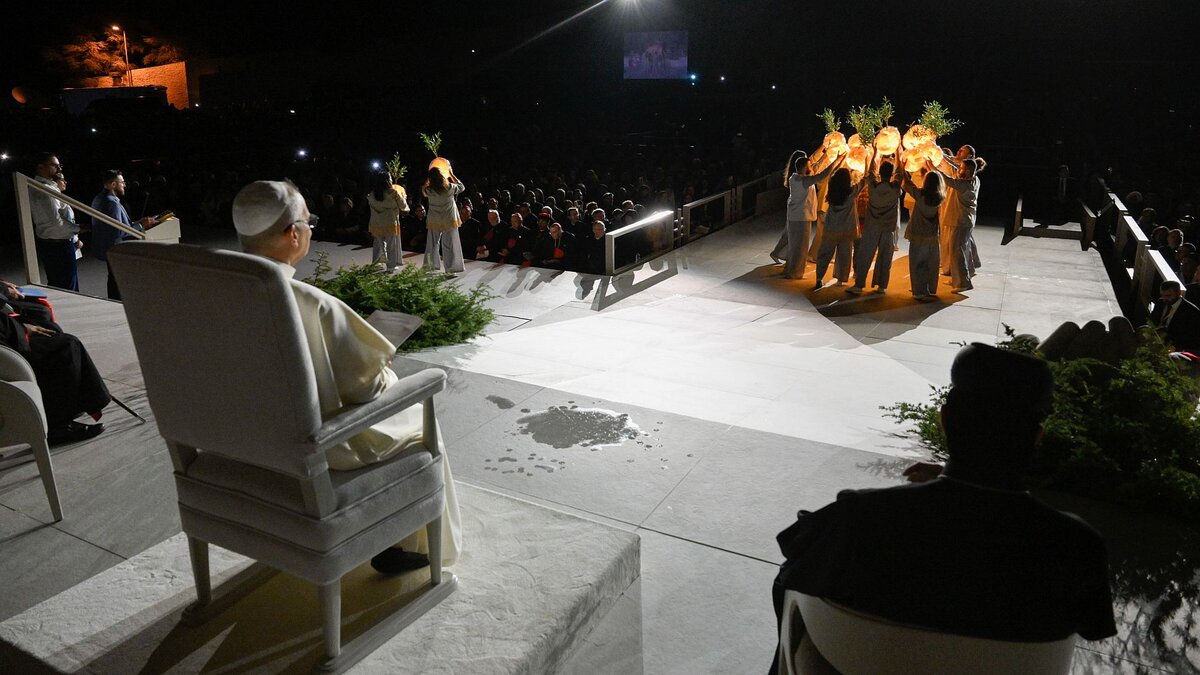 -Ob-Christ-Sunnit-Schiit-oder-Druse-das-ist-doch-egal-Wie-sich-die-Tanzgruppe-Ange-gardien-auf-Leo-XIV-vorbereitete