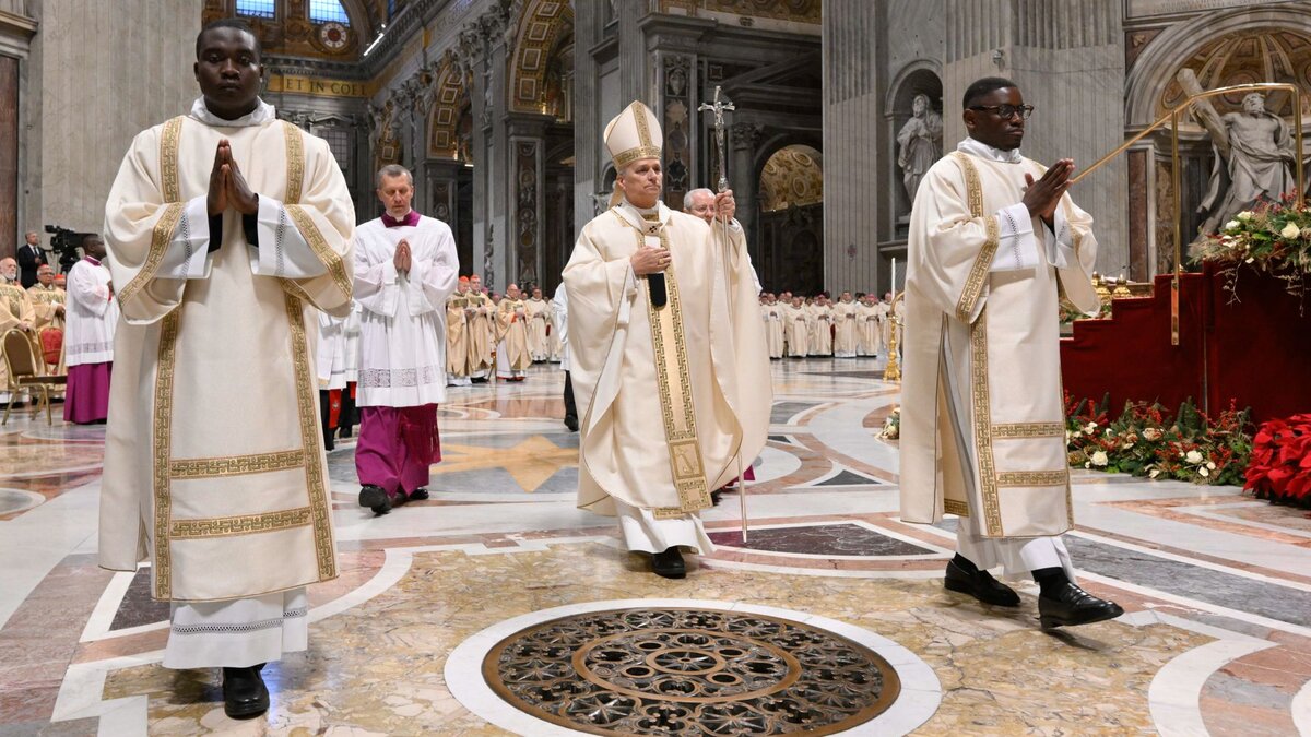 Nur-selten-im-Einsatz-Neuer-Hirtenstab-f-r-Leo-XIV-betont-Auferstehung