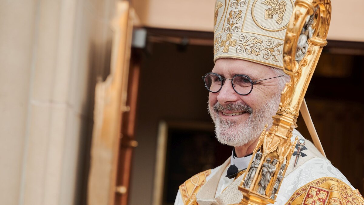 -Themen-von-beidseitigem-Interesse-Vorsitzender-der-US-Bischofskonferenz-ist-zu-Gast-bei-Trump