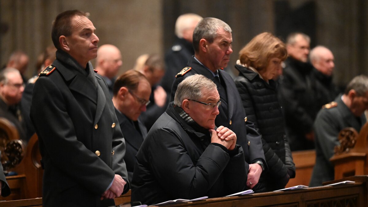 Pontifikalamt zum Weltfriedenstag