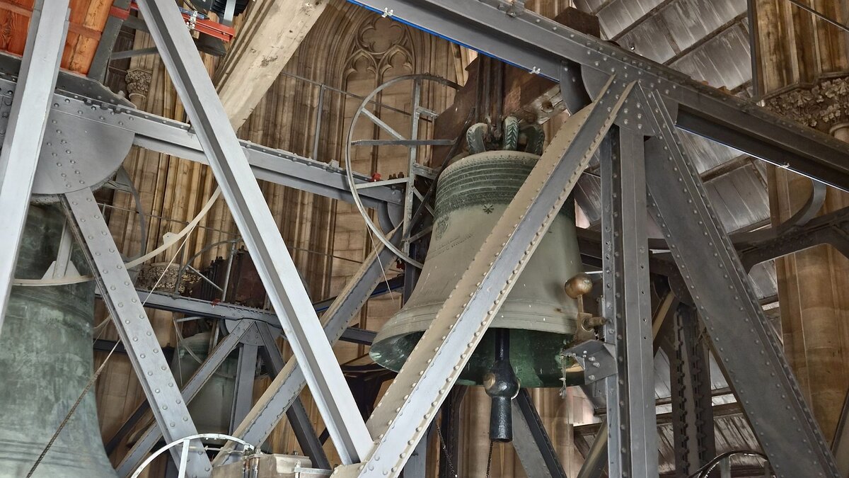 Dreik-nige-ohne-Dreik-nige-Dreik-nigenglocke-des-K-lner-Domes-seit-Juni-stillgelegt