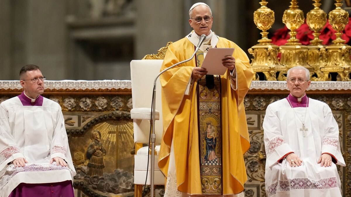 -Weihnachten-eine-Geschichte-der-Liebe-Papst-ruft-zu-Frieden-und-Wahrung-der-Menschenw-rde-auf