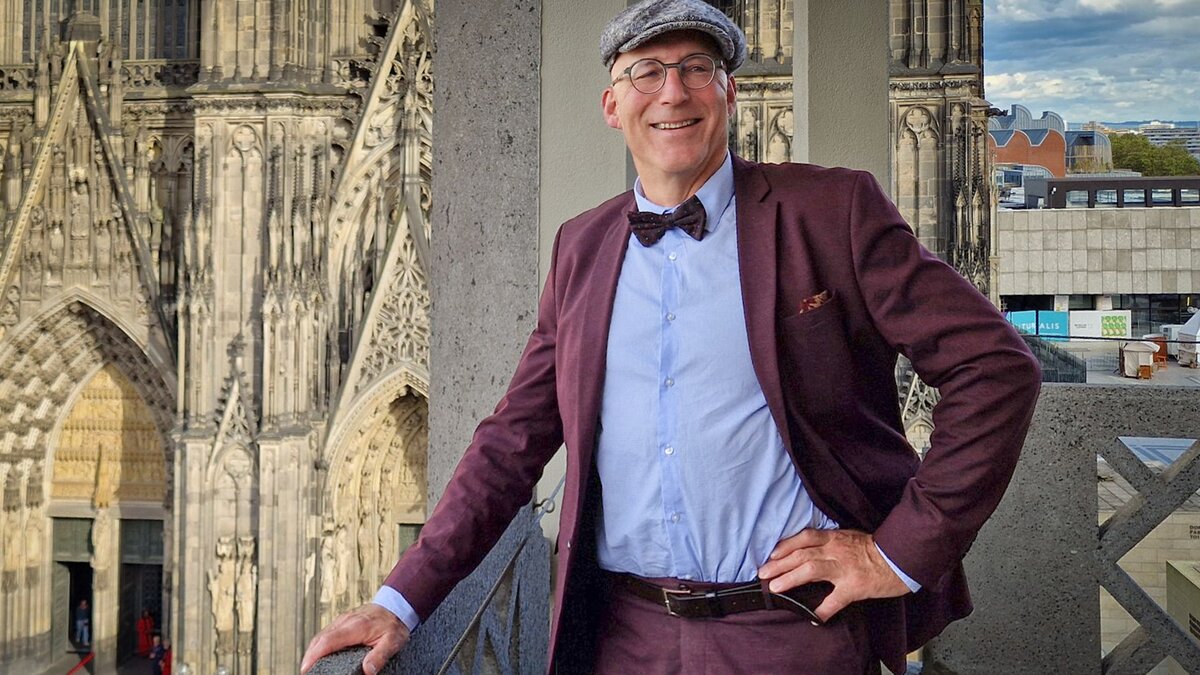 -Ich-bin-ein-Pfarrerskind-Autor-Ewald-Arenz-sucht-in-Katzentage-nach-dem-Gl-ck-des-Augenblicks