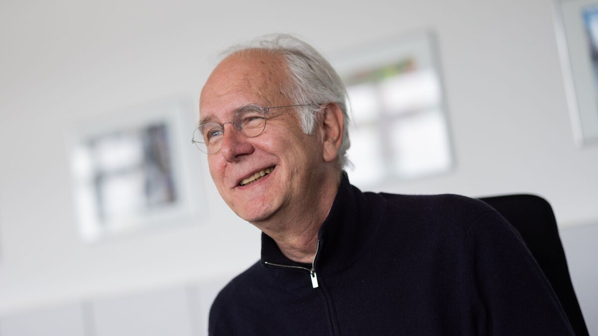 -Die-Kinder-haben-das-Kommando-Harald-Schmidt-feiert-Weihnachten-mit-Kirche-und-Fleischfondue