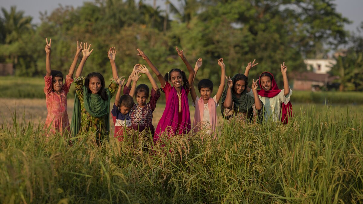 -Einem-Vogel-die-Freiheit-schenken-Sternsinger-bitten-um-Geld-f-r-Kampf-gegen-Kinderarbeit-in-Bangladesch