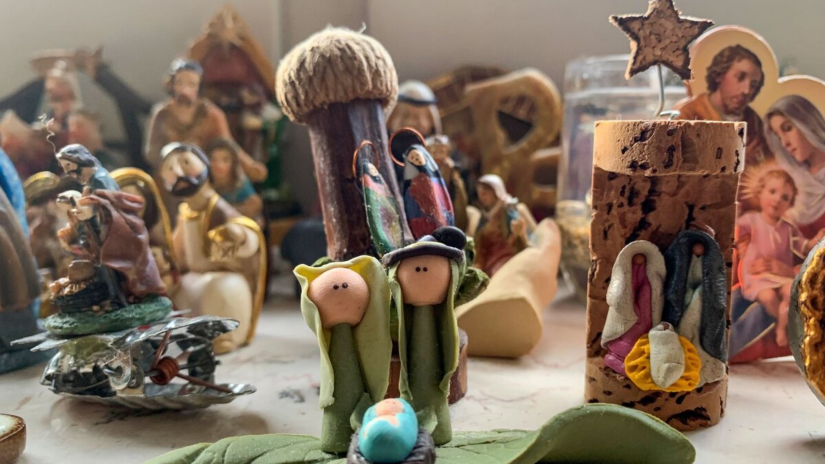 Jede-erz-hlt-eine-Geschichte-M-nsteranerin-hat-224-Krippen-gesammelt