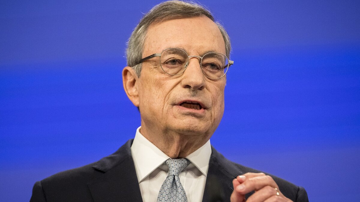 -Er-hat-Europ-ische-Visionen-entwickelt-Karlspreis-f-r-Ex-Ministerpr-sident-und-Ex-Zentralbankchef-Draghi