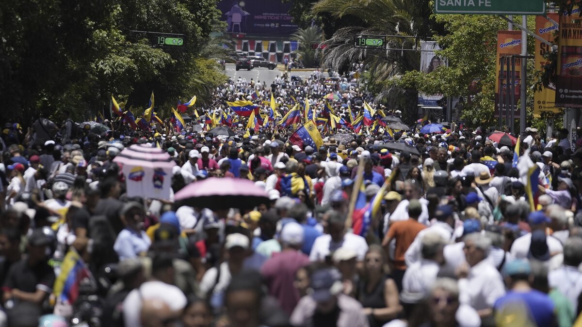 Von-politischen-Krisen-und-berlebenskampf-zerm-rbt-Caritas-berichtet-ber-ersch-pfte-Menschen-in-Venezuela