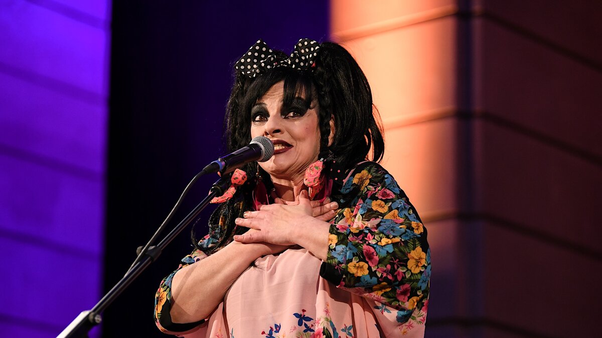 Bibel-trifft-Punk-Nina-Hagen-befasst-sich-in-neuem-Musikvideo-mit-Jesus