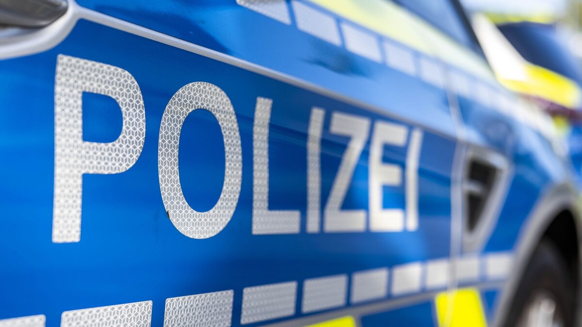 Kirchenglocke-sichergestellt-Polizei-ermittelt-Verd-chtigen-nach-Glockendiebstahl-in-Bremen