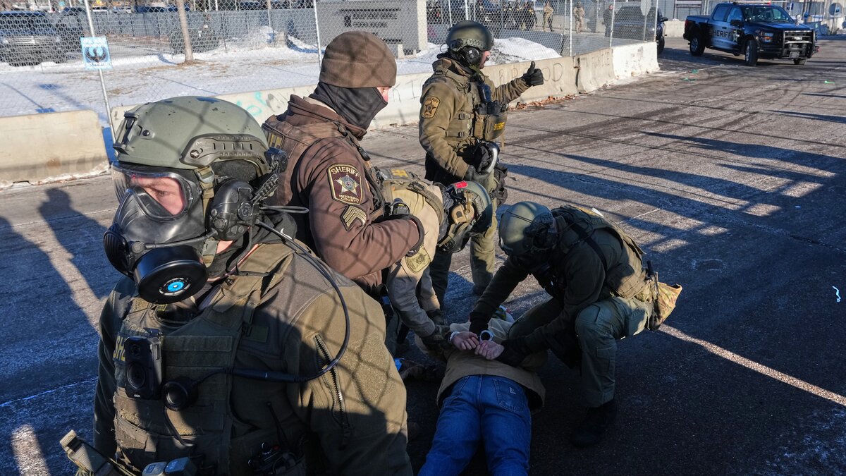 Sie-hatten-Protest-in-der-Kirche-gefilmt-Emp-rung-ber-Festnahme-von-Journalisten-nach-Anti-ICE-Protest