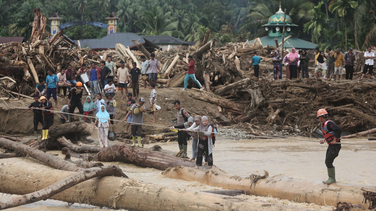 -Nur-Nothilfe-ist-zu-teuer-Caritas-fordert-Pr-vention-angesichts-der-Fluten-in-S-dostasien