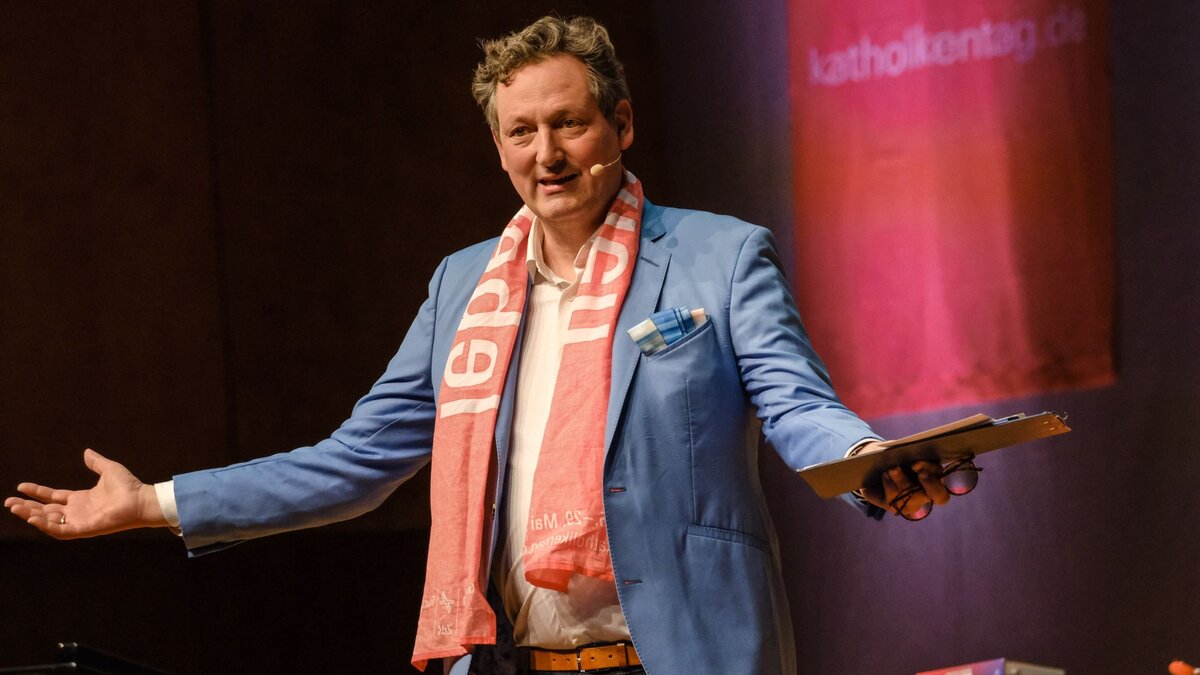 -Luft-nach-oben-Hirschhausen-w-nscht-sich-mehr-kirchliches-Engagement-f-r-Klimaschutz