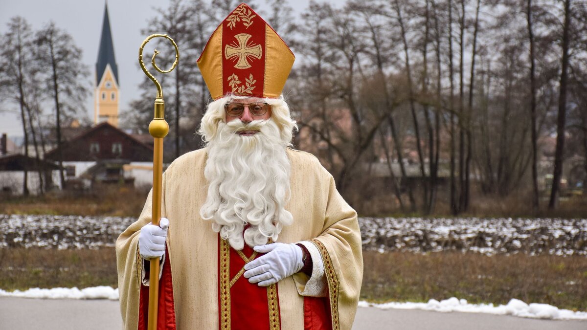 -Ich-verlang-nix-daf-r-Warum-ein-Mann-seit-ber-60-Jahren-f-r-Jung-und-Alt-den-Nikolaus-gibt