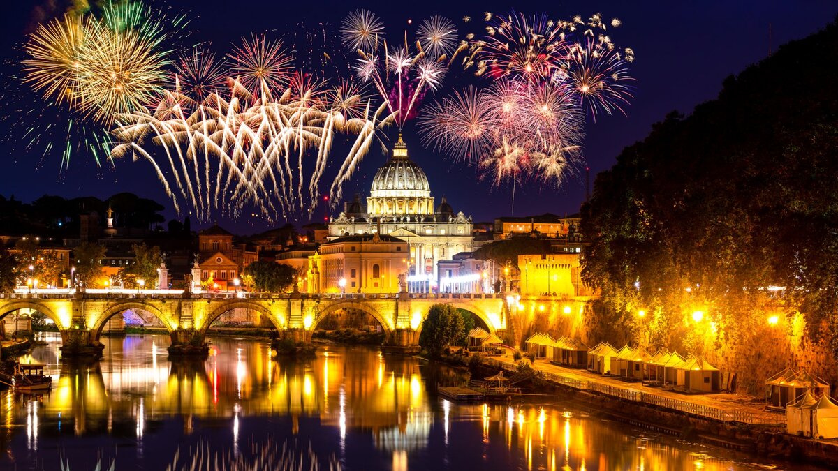 -4-500-Raketen-gleichzeitig-in-den-r-mischen-Himmel-geschossen-Vatikanexperte-erkl-rt-die-spektakul-ren-Feuerwerke-der-P-pste