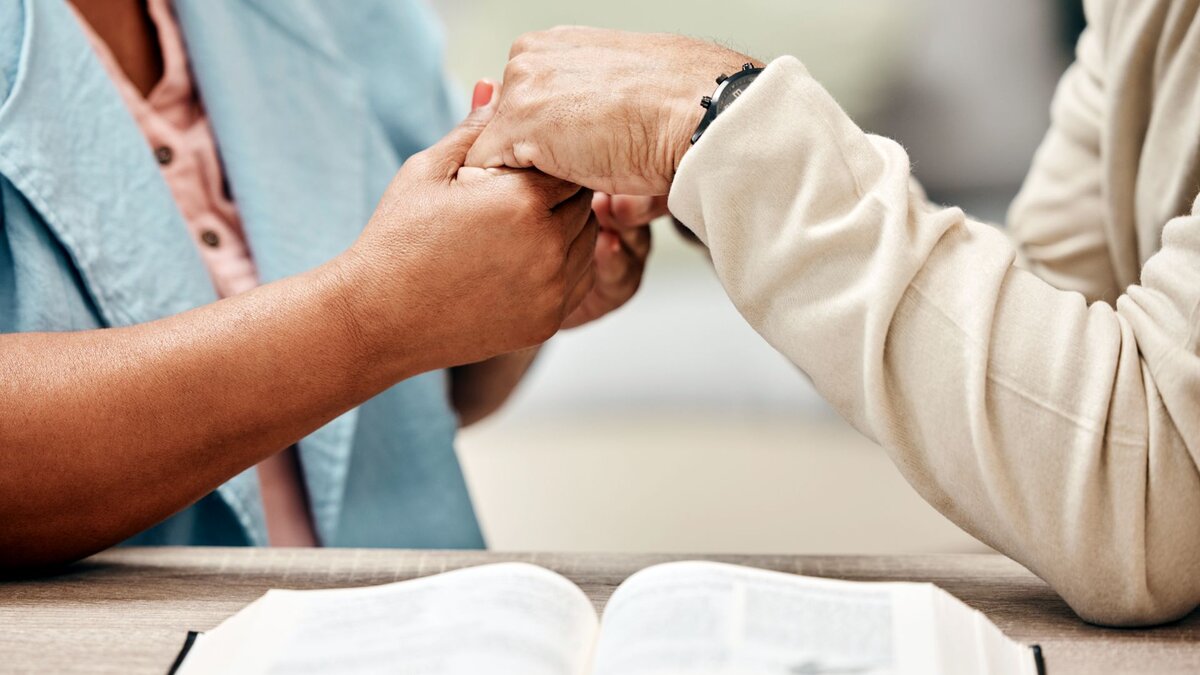 Psychologe veröffentlicht neues Buch mit Caffarel-Gebeten