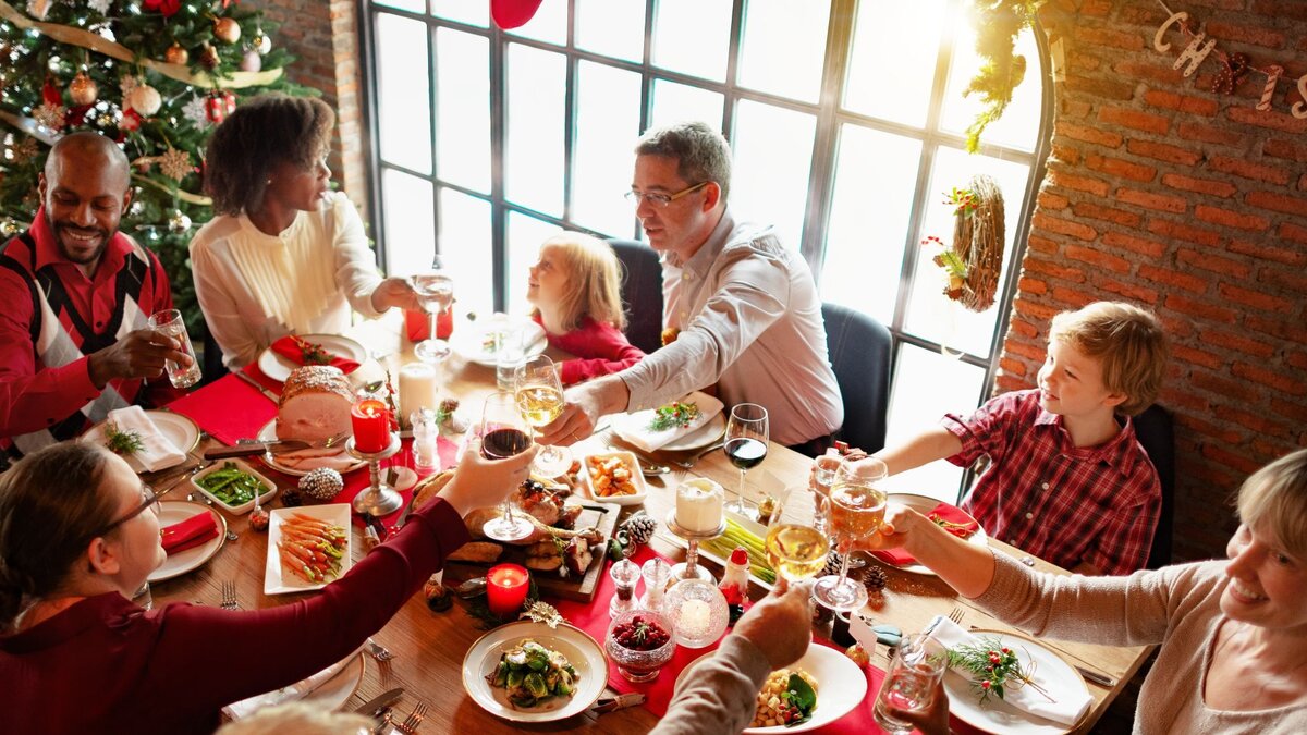 -Pl-tzchenbacken-statt-Politik-Pers-nlichkeiten-aus-Politik-und-TV-freuen-sich-aufs-Weihnachtsessen