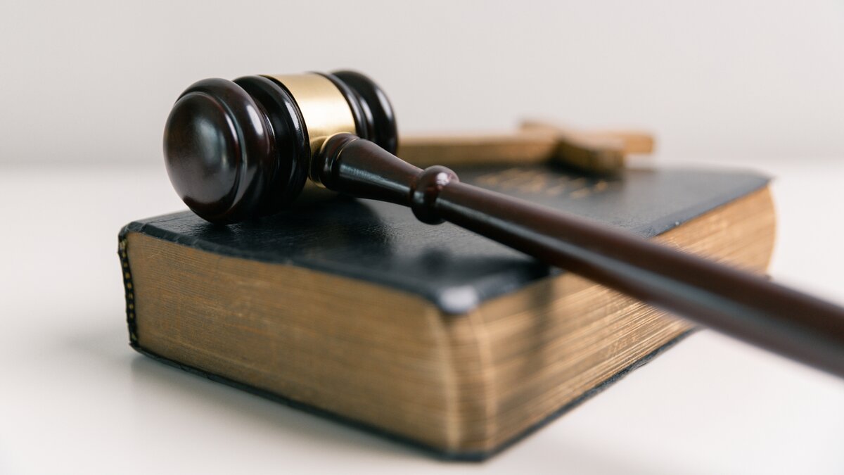 -Regierung-als-Erf-llungsgehilfen-der-Handelskonzerne-Kirchen-Gruppen-in-Bayern-klagen-gegen-Sonntags-ffnungen-von-L-den