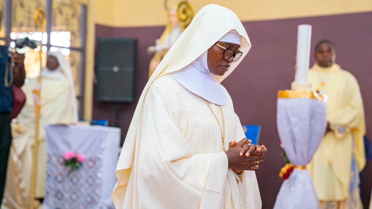 -Schwestern-leisten-bermenschliches-Gundula-Gause-wirbt-am-Afrikatag-um-Unterst-tzung-f-r-Ordensfrauen