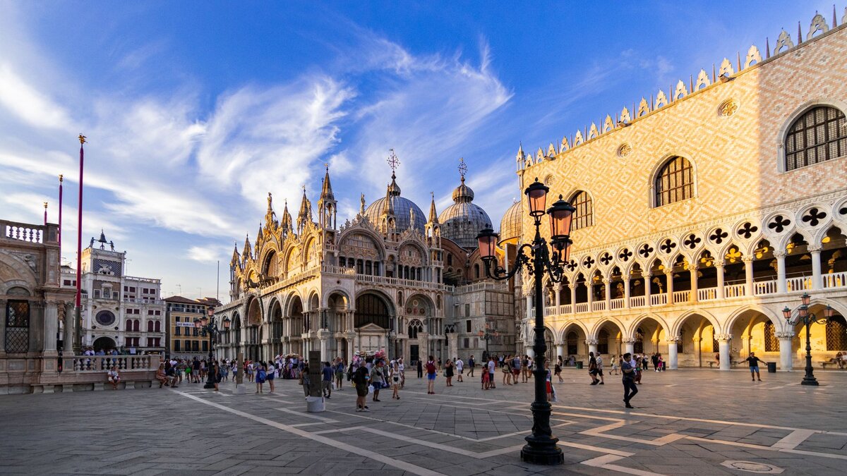K&ouml;lner Domorganist ber&auml;t beim Orgelneubau in Venedig