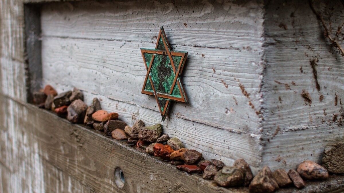 -Leid-verwandeln-Internationale-Veranstaltung-w-rdigt-Holocaust-berlebende