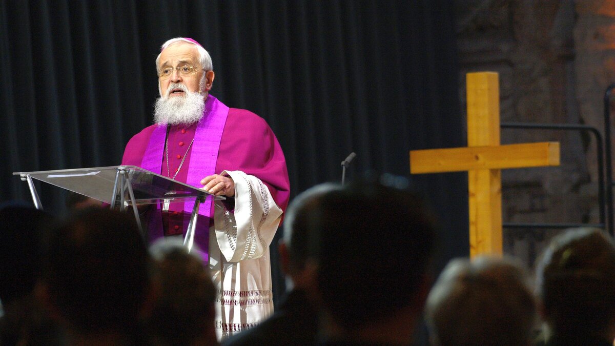 -Finsternis-immer-noch-da-Bischof-Feige-gedenkt-Anschlag-auf-Magdeburger-Weihnachtsmarkt