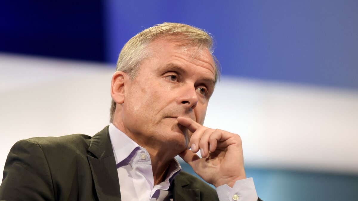 Ohne-Hoffnung-und-Zuversicht-geht-es-nicht-Axel-Hacke-bringt-Licht-in-unsere-Gef-hlswelt