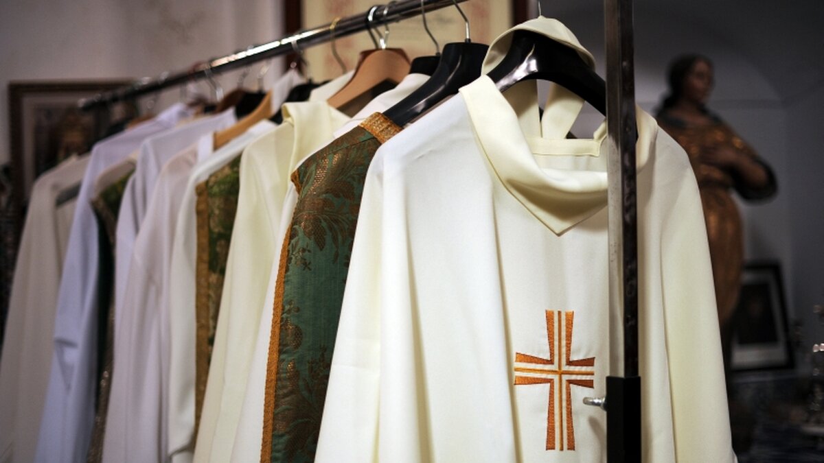 15-000-Euro-Erl-s-Oberbayerischer-Pfarrer-speckt-21-Kilogramm-f-r-Kirchensanierung-ab