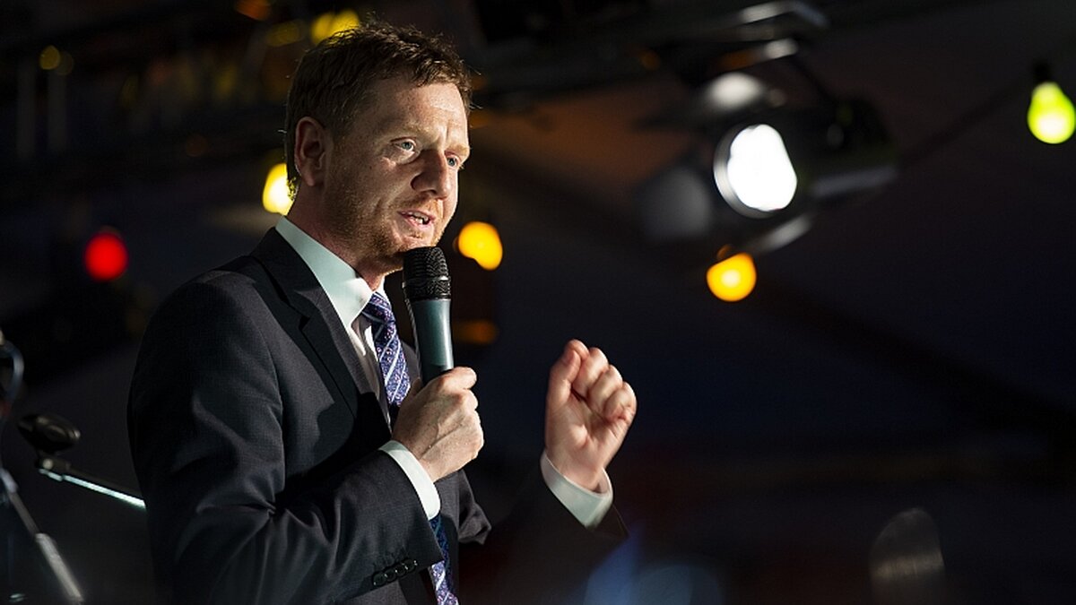 -Das-hat-gro-e-Bindungskraft-Sachsens-Ministerpr-sident-w-rdigt-Bindungskraft-der-Kirchen