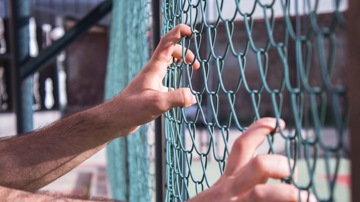 -In-einen-multikulturellen-Kontext-stellen-Rottenburger-Bischof-Kr-mer-wirbt-f-r-universale-Menschenrechte