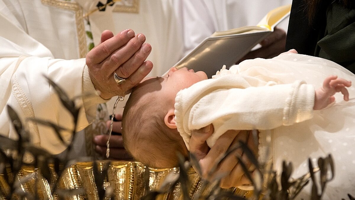 -Mit-Gott-findet-das-Leben-zum-Heil-Papst-tauft-20-Kinder-in-der-Sixtinischen-Kapelle