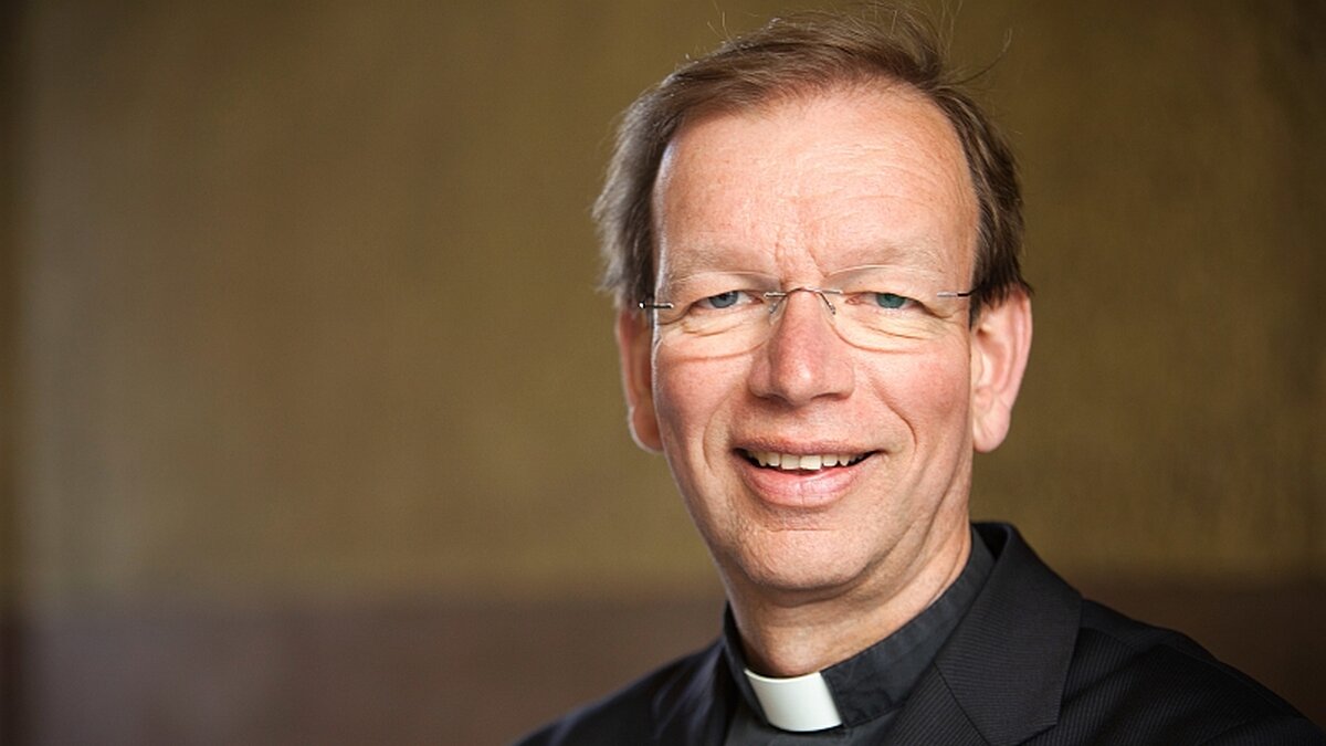 Münchner missioPräsident Huber im Amt bestätigt DOMRADIO.DE