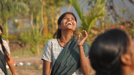 Befreit lachen - das lernen die Mädchen in den Schutzzentren, die die BONO-Direkthilfe unterstützt.  / © Wagener (privat)