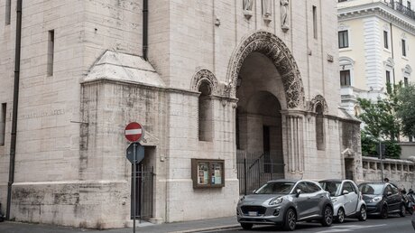 Haupteingang der evangelisch-lutherischen Christuskirche in Rom / © Marco Bonomo (KNA)