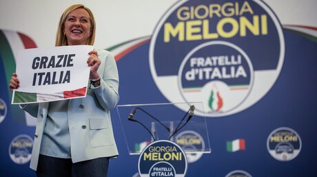 Giorgia Meloni, Vorsitzende der rechtsradikalen Partei Fratelli d'Italia (Brüder Italiens) / © Oliver Weiken (dpa)