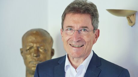 Wolfgang Huber, Berliner Altbischof und ehemalige Ratsvorsitzende der EKD / © Christian Ditsch (epd)