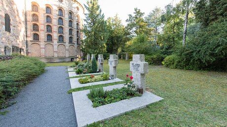 Domherrenfriedhof des Bistums Speyer  / © Elisabeth Schomaker (KNA)