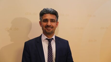 Dr. Timo Güzelmansur, Geschäftsführer der Christlich-Islamischen Begegnungs- und Dokumentationsstelle / © Jann-Jakob Loos (DR)